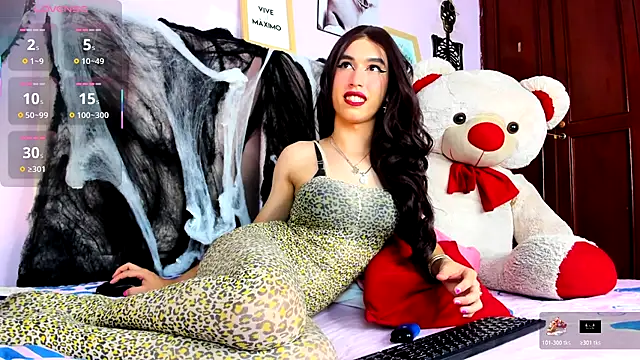 ashley moss online show from October 22, 5:34 pm