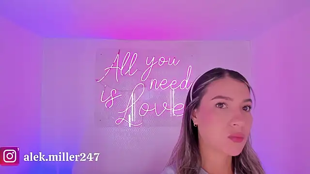 aleksandramiller  online show from February 3, 1:05 pm