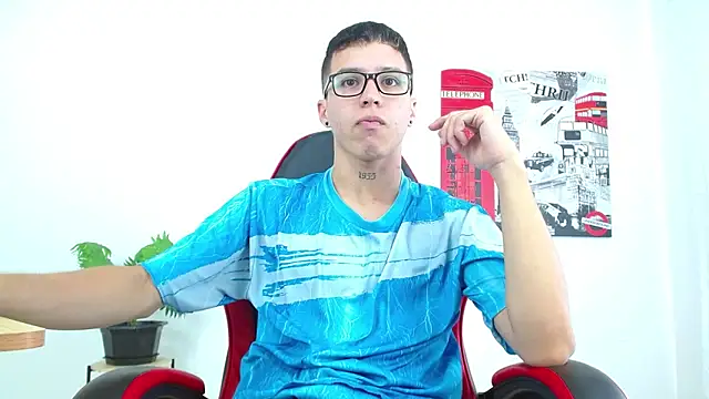 Cumandres18 online show from September 24, 1:58 pm