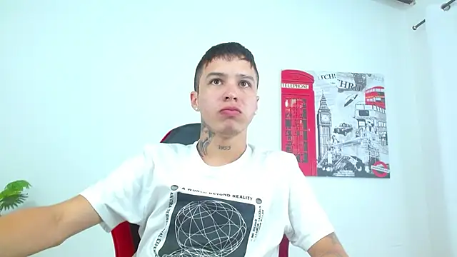 Cumandres18 online show from January 7, 2:52 pm