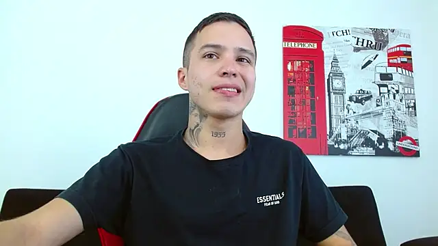 Cumandres18 online show from July 15, 3:39 pm