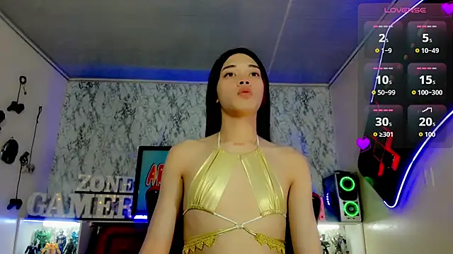 Madison Mujica online show from November 11, 11:10 am