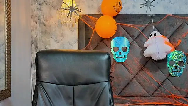 Snapshot of Apolo_rousse1 chatting on October 11, 11:03 pm Apolo rousse1 online show from October 11, 11:03 pm