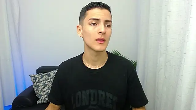 Matiius18 online show from November 24, 2:17 pm