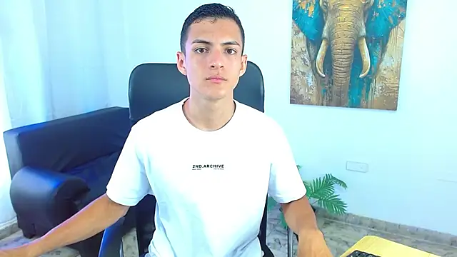 Snapshot of Matiius18 chatting on May 2, 2:11 pm Matiius18 online show from May 2, 2:11 pm