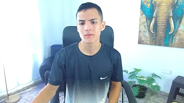 Snapshot of Matiius18 chatting on May 24, 1:16 pm Matiius18 online show from May 24, 1:16 pm