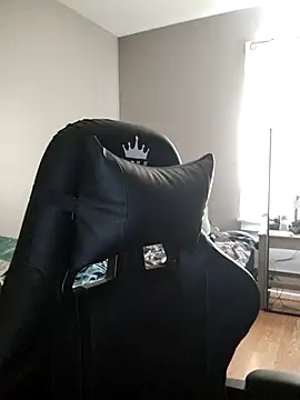 Snapshot of perversus12 chatting on January 5, 5:49 pm perversus12 online show from January 5, 5:49 pm