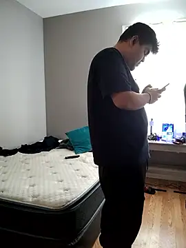 Snapshot of perversus12 chatting on January 8, 6:32 pm perversus12 online show from January 8, 6:32 pm