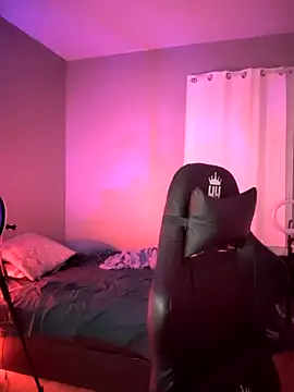 Snapshot of perversus12 chatting on January 17, 12:26 am perversus12 online show from January 17, 12:26 am