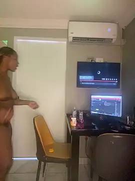 BQueen223 online show from October 30, 3:41 am