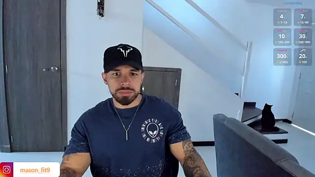 Snapshot of mason_fit chatting on April 30, 1:28 pm mason fit online show from April 30, 1:28 pm