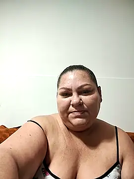 Snapshot of Miasmithr chatting on October 28, 9:46 am Miasmithr online show from October 28, 9:46 am