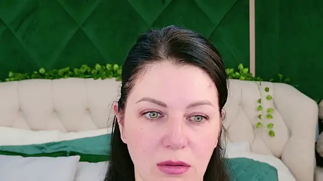 Nina Stane online show from October 15, 5:29 am