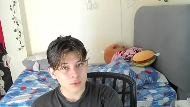 Felix art online show from October 23, 7:01 pm