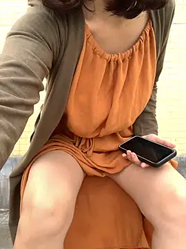 zhizhinaigai online show from November 9, 3:38 am