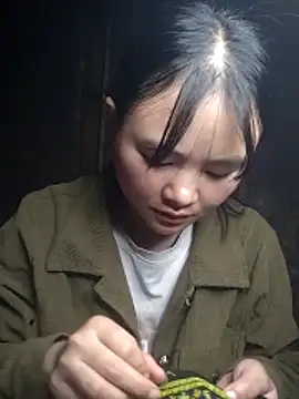 Snapshot of Chaotam1 chatting on November 13, 12:31 am Chaotam1 online show from November 13, 12:31 am