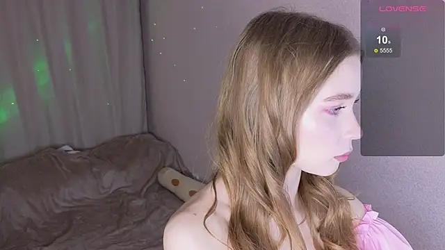 Snapshot of taddy_shy chatting on November 1, 2:30 pm taddy shy online show from November 1, 2:30 pm