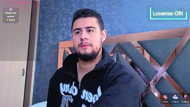 Snapshot of ryan_evanss chatting on October 24, 1:40 pm ryan evanss online show from October 24, 1:40 pm