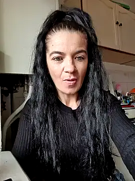 alinaalinutzq online show from December 17, 12:55 pm