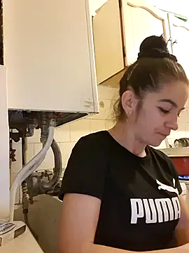 alinaalinutzq online show from December 18, 5:08 pm