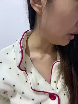 MengMeng0515 online show from December 18, 1:39 pm