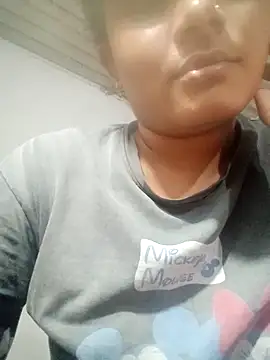 Snapshot of Hot_siiii chatting on September 15, 3:23 pm Hot siiii online show from September 15, 3:23 pm