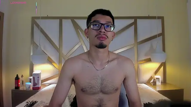 Snapshot of Jaxon_Carter chatting on April 9, 2:00 am Jaxon Carter online show from April 9, 2:00 am