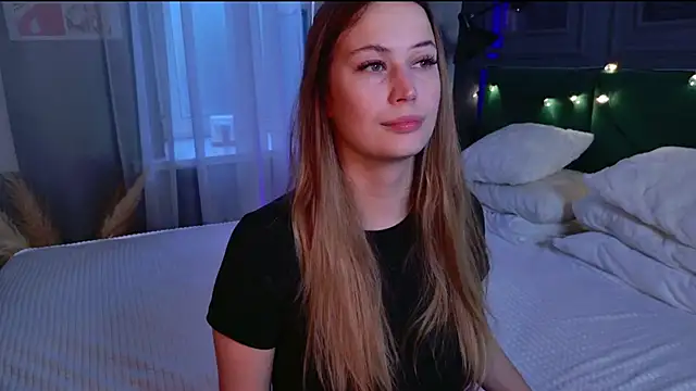 Sofii Ly online show from November 15, 6:00 am