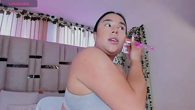 Zoey thompson online show from September 29, 7:30 pm