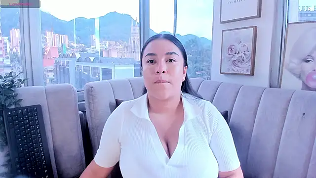 Zoey thompson online show from October 4, 7:34 pm