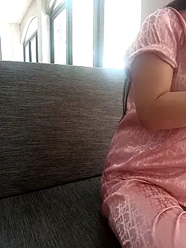 Thuylinh86 online show from October 3, 5:04 am