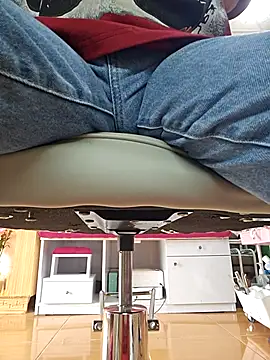 Snapshot of Nail_Yummy chatting on November 23, 4:01 am Nail Yummy online show from November 23, 4:01 am