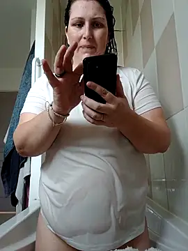 Snapshot of Fformesx chatting on December 16, 9:36 am Fformesx online show from December 16, 9:36 am