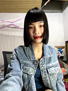 andymi1 online show from October 4, 3:04 am