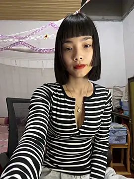 andymi1 online show from October 18, 2:14 am