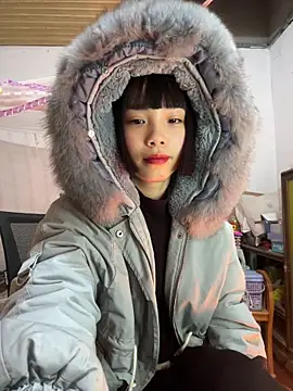 andymi1 online show from November 29, 3:31 am