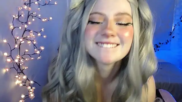 Snapshot of Lil_bela chatting on September 26, 12:42 pm Lil bela online show from September 26, 12:42 pm