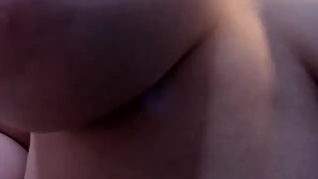 Snapshot of Lil_bela chatting on October 2, 12:12 pm Lil bela online show from October 2, 12:12 pm