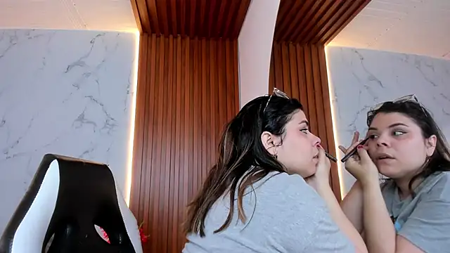 shasha bloom online show from September 15, 7:36 pm