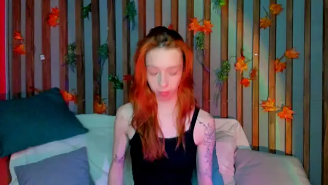 Lori Williams online show from December 18, 1:00 am