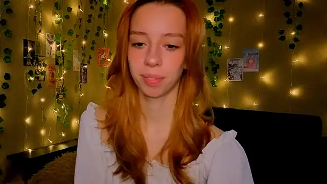 Lori Williams online show from March 12, 1:56 am