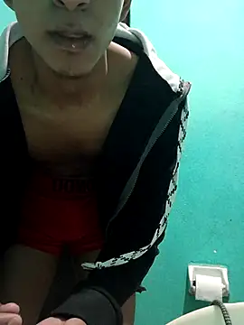 Snapshot of saik_03 chatting on December 5, 4:10 am saik 03 online show from December 5, 4:10 am