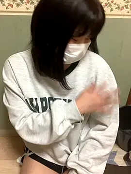 Snapshot of -SAKI-xx chatting on December 5, 1:20 pm -SAKI-xx online show from December 5, 1:20 pm