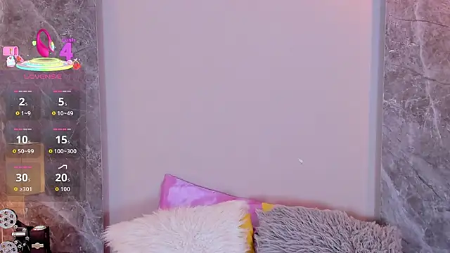 Snapshot of Emma_hunter_ chatting on September 17, 3:52 am Emma hunter online show from September 17, 3:52 am