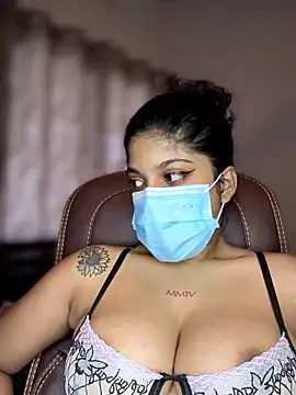 Snapshot of Saza_lklx chatting on February 21, 10:05 am Saza lklx online show from February 21, 10:05 am