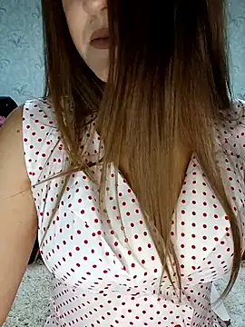 Snapshot of Viola3102 chatting on October 18, 4:41 pm Viola3102 online show from October 18, 4:41 pm