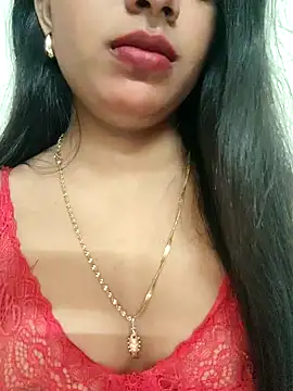 Snapshot of Maahhii_2 chatting on September 15, 5:13 pm Maahhii 2 online show from September 15, 5:13 pm