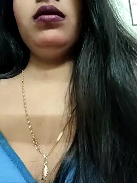 Snapshot of Maahhii_2 chatting on September 20, 5:14 pm Maahhii 2 online show from September 20, 5:14 pm