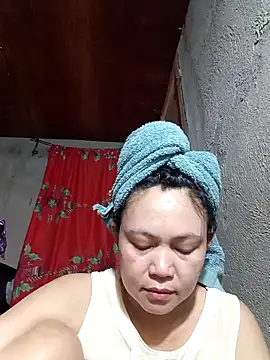 Everleigh mom online show from October 3, 2:30 am