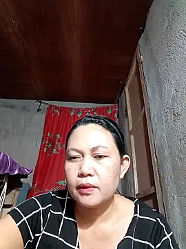 Everleigh mom online show from October 10, 10:47 am